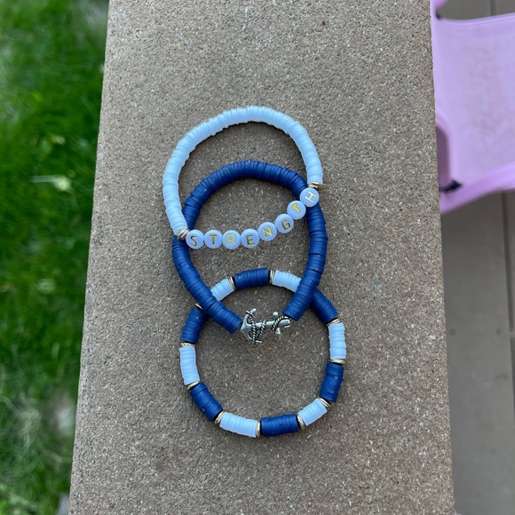 Nautical heishi bracelet stack, anchor bracelet stack, nautical stretch bracelet - Picture 4 of 5